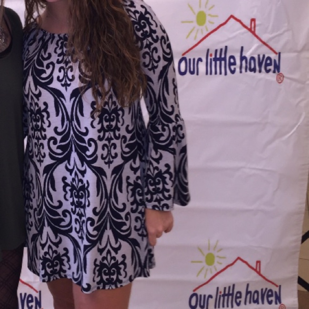 Dress - Picture 2 of 2